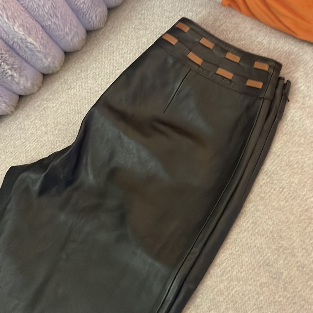 NWO l Cache GORGEOUS ! Black Lambs Leather Flare pants size 12 LIKE NEW $500 - Picture 7 of 9
